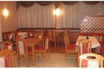 Słowacja Penzión Lúč na Ostrove, Zewnątrz